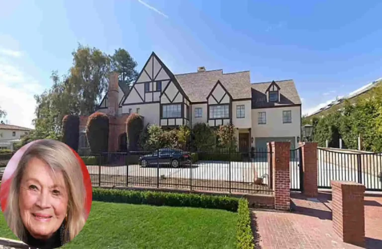 Angie Dickinson’s Home